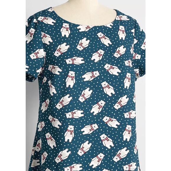 Size 4x • ModCloth • Delightful Demeanor • Polar Bear Christmas • Holiday Blouse - Picture 1 of 3